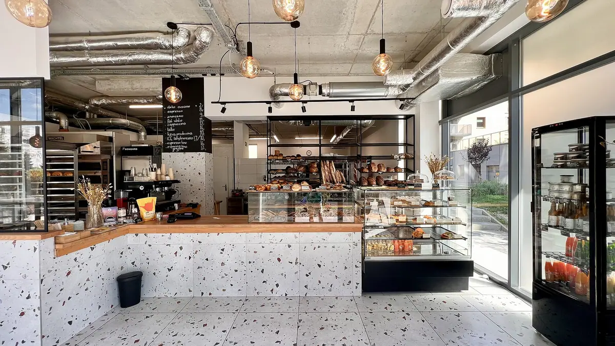 Queen's Bakery – bakery in Aberteifi / Cardigan town centre